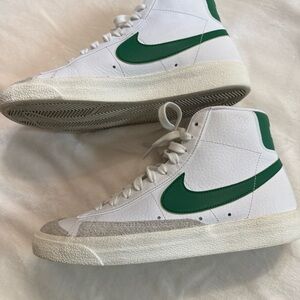 Nike White High-Top Sneakers with Green Swoosh